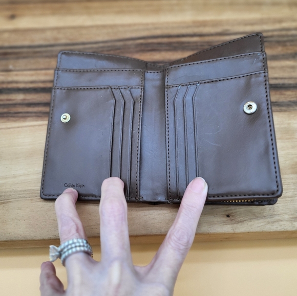 Calvin Klein Gray & Brown Wallet - Picture 5 of 7